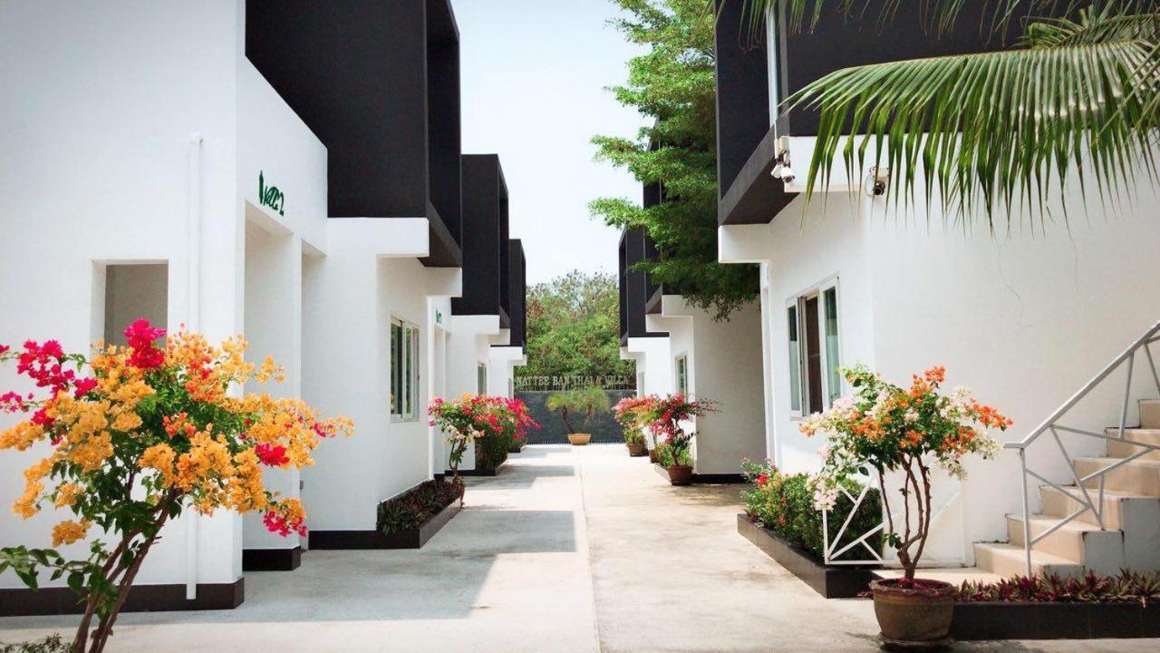 Jj Resort Pattaya Exteriör bild